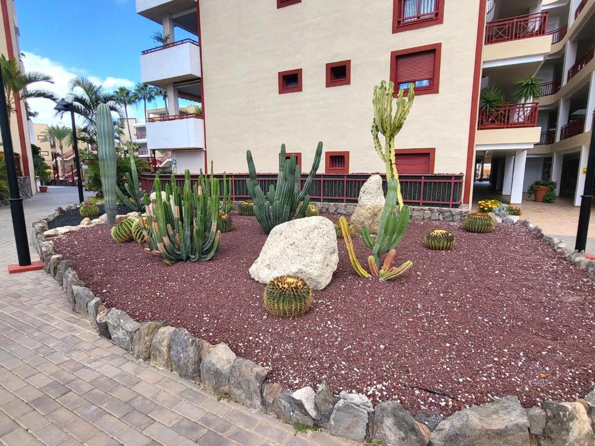 Oasis Palm Mar By Helloapartments Esterno foto
