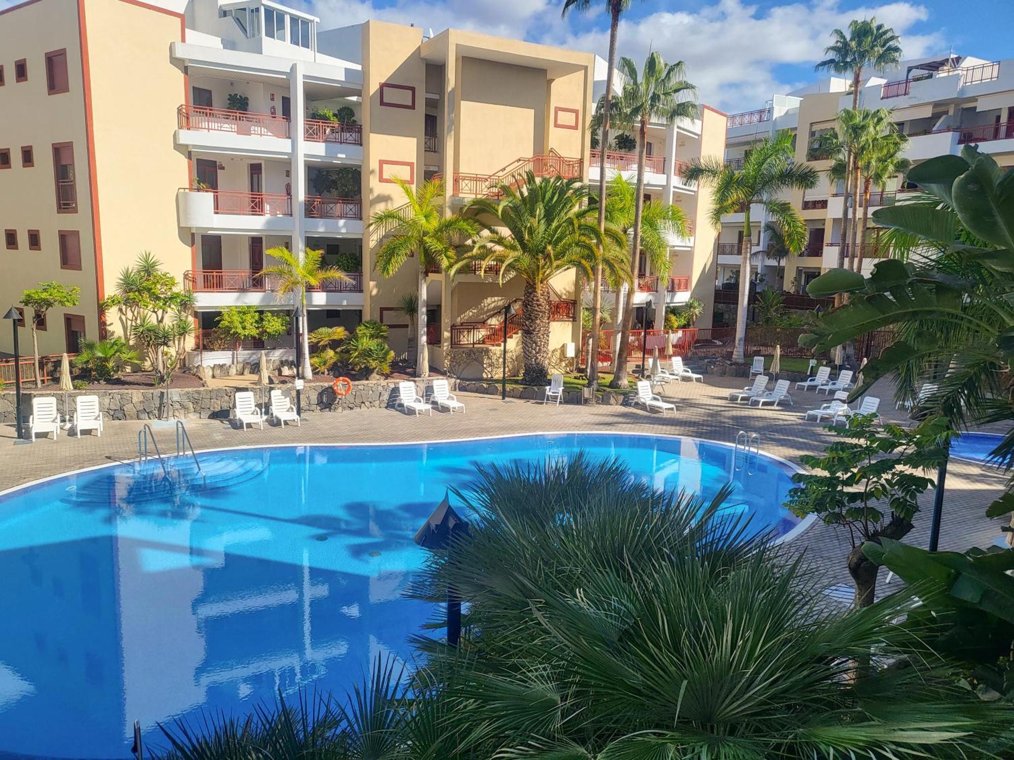 Oasis Palm Mar By Helloapartments Esterno foto